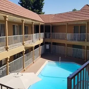 2* Hotel Lotus By